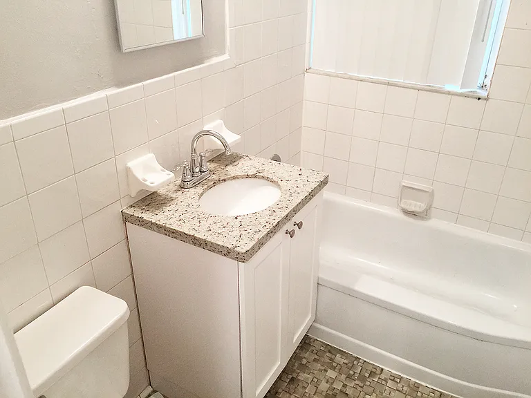 1621 NE 5th Ct #B — Photo 12