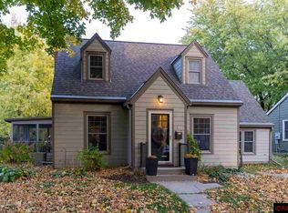 917 Baker Ave, Mankato, MN 56001