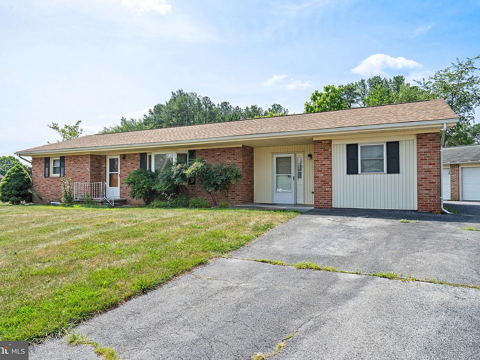 1st image of 106 Albemarle Ct