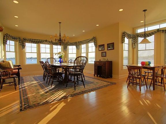 182 Pearl Street - Kitchen