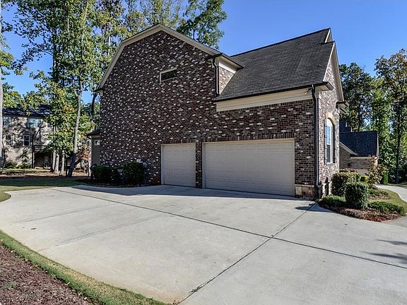 2nd image of 1605 Glenhaven Way
