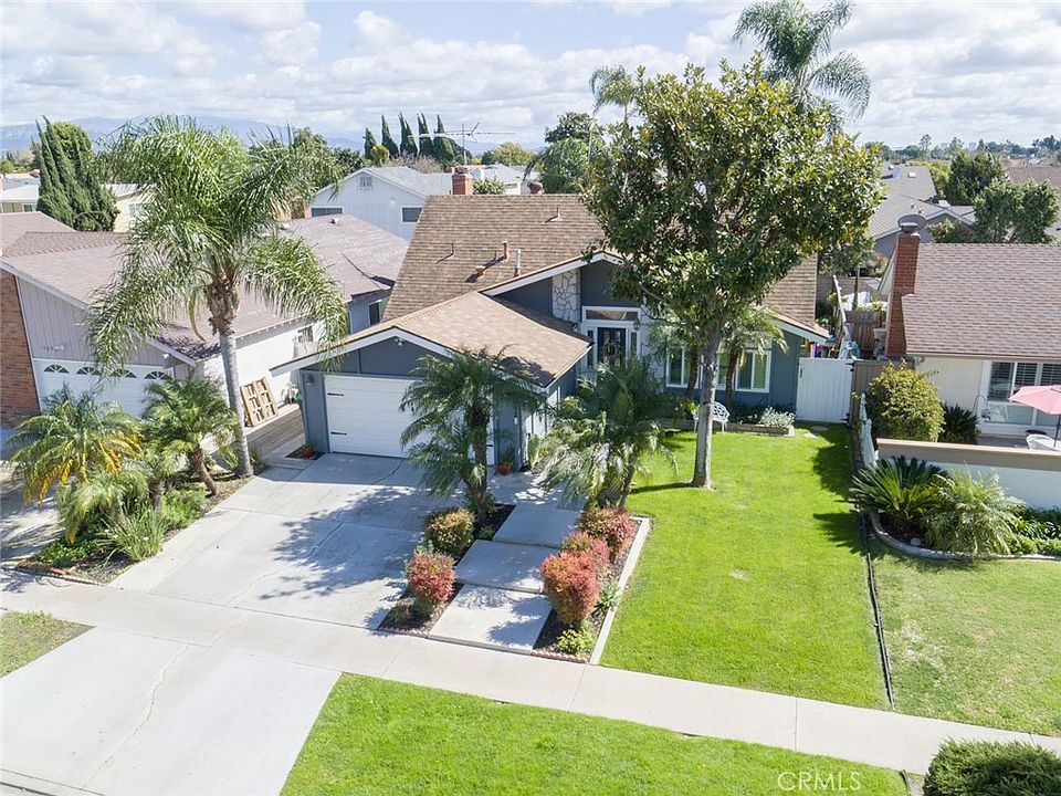 1st image of 14692 Canterbury Ave
