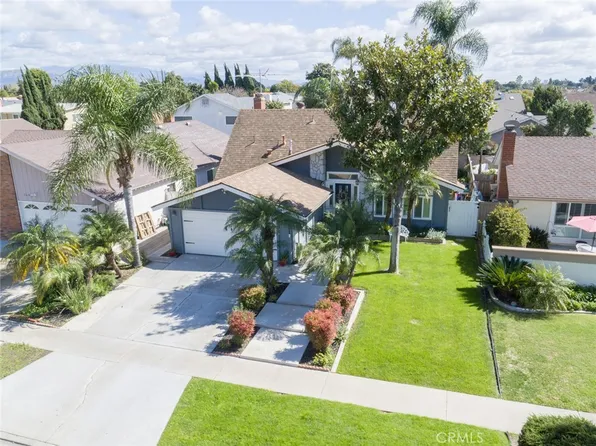 14692 Canterbury Ave, Tustin, CA 92780