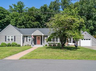 12 Merritt St, Groveland, MA 01834
