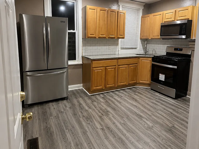 891 S 18th St #1 — Photo 1