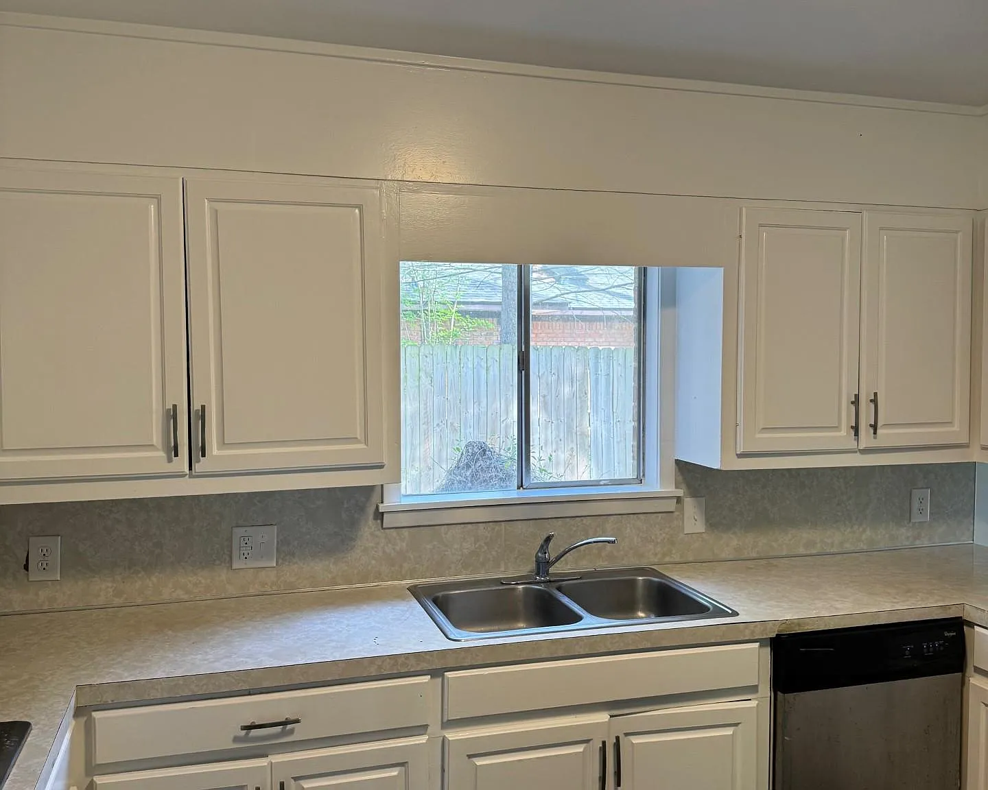 417 Isabelle St — Photo 4