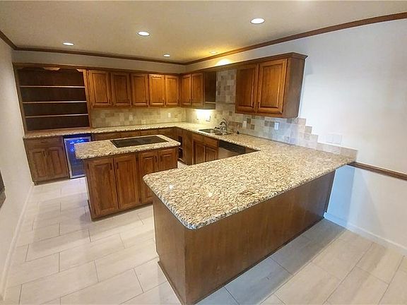 4th image of 4003 Angelina Dr