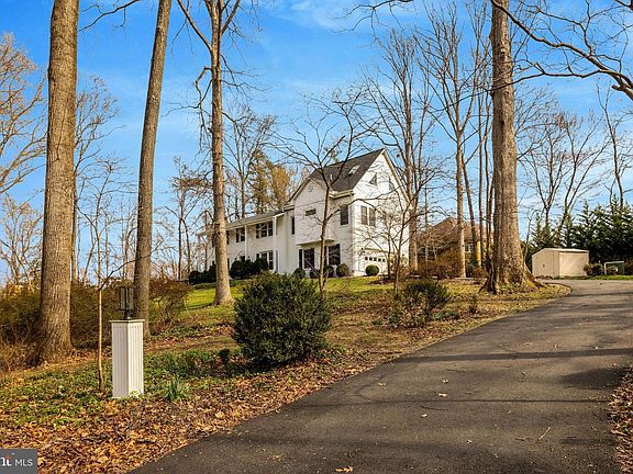 2nd image of 1108 Bellview Rd