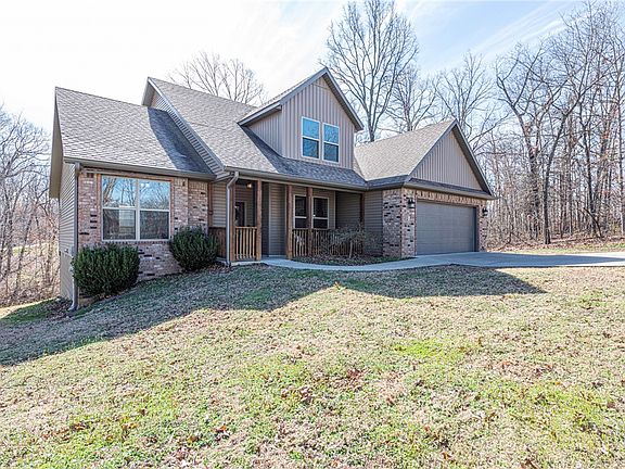 2nd image of 6 Boswell Ln