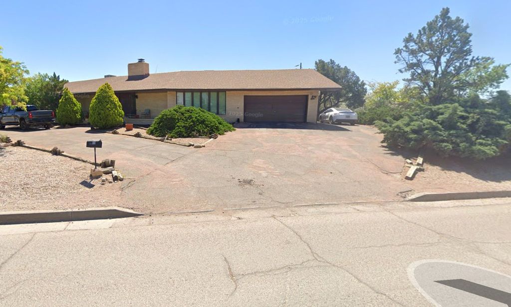 1100 Martinelli Dr - Property Image