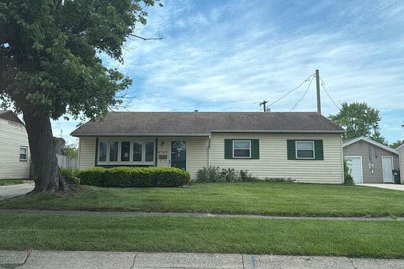 1st image of 4746 Celtic Dr