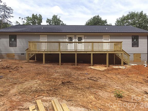 4th image of 3429 & 3431 Fostall Ln