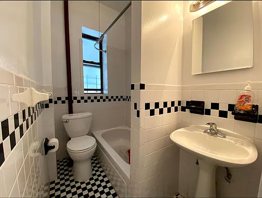 Rented by Skyward | media 36