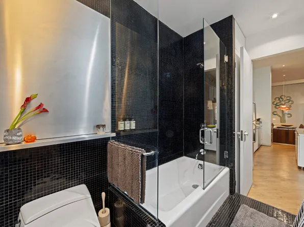 16 Greene Street image 15 of 25