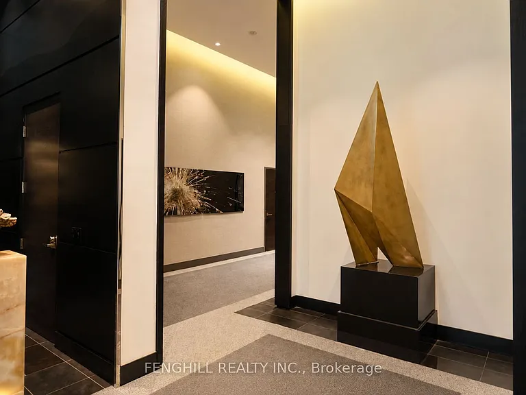 32 Davenport Rd #1108 — Photo 20