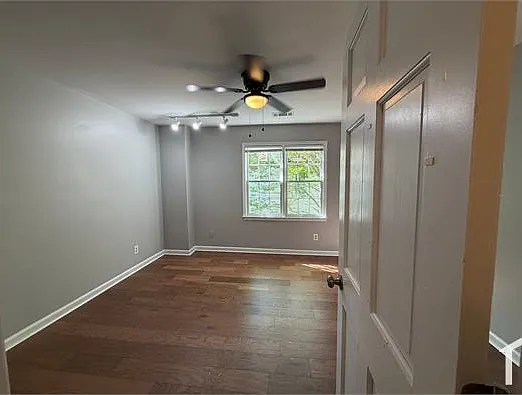 4879 Farm Valley Dr NE — Photo 27