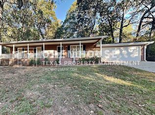 392 Trotters Rdg, Lawrenceville, GA 30043