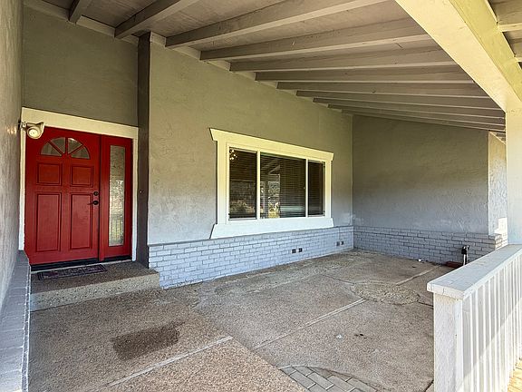 4th image of 19950 Hale Ave