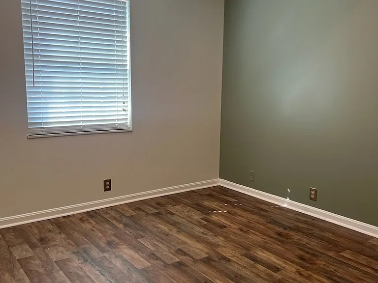 9345 Taylorsville Rd #17 — Photo 5