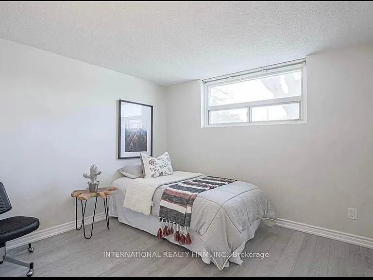 130 Amberjack Blvd #LOWER — Photo 4