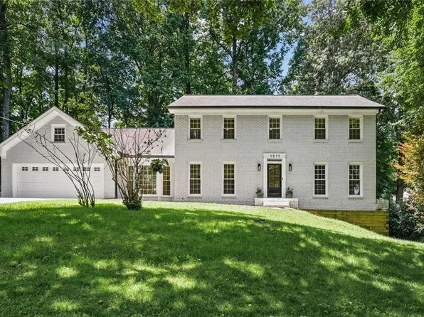 1511 Summerset Dr, Atlanta, GA 30338