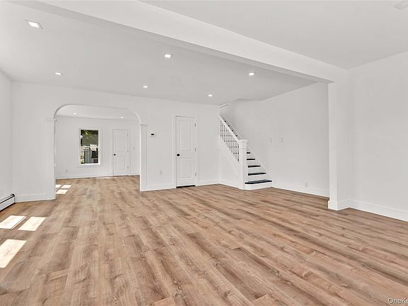5th image of 42 Satterie Avenue