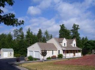 77 Oak Hill Rd, Northfield, NH 03276