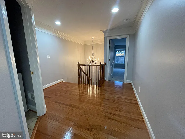 14837 Cloverdale Rd — Photo 9