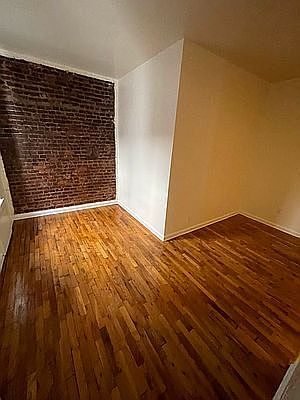 5th image of 220 E 29th St #4G26