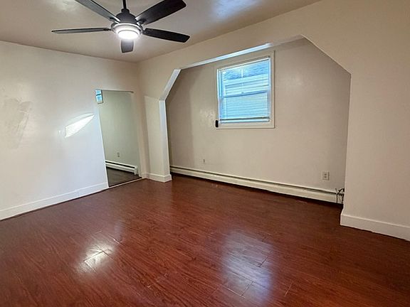5th image of 256 S Clinton St #2