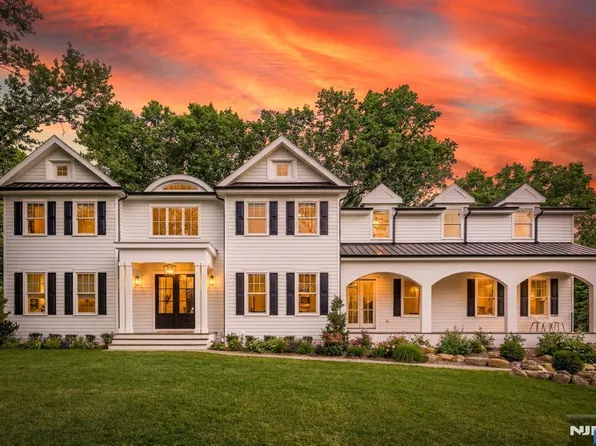 780 Frederick Ct, Wyckoff, NJ 07481