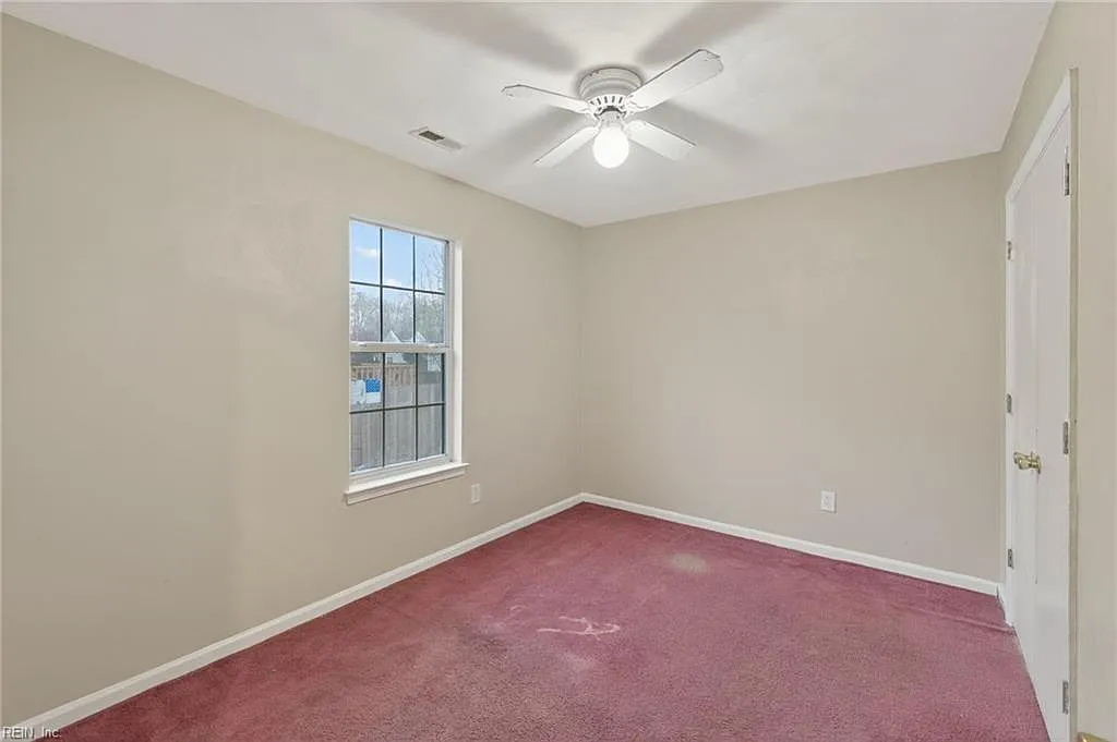 3 bed, 1500 sqft, $2,700 — Photo 4