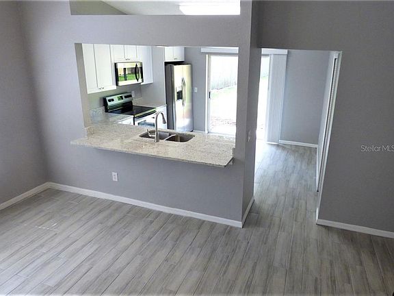 4th image of 1066 Alpug Ave