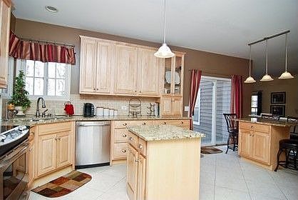 3rd image of 10434 Country Ln