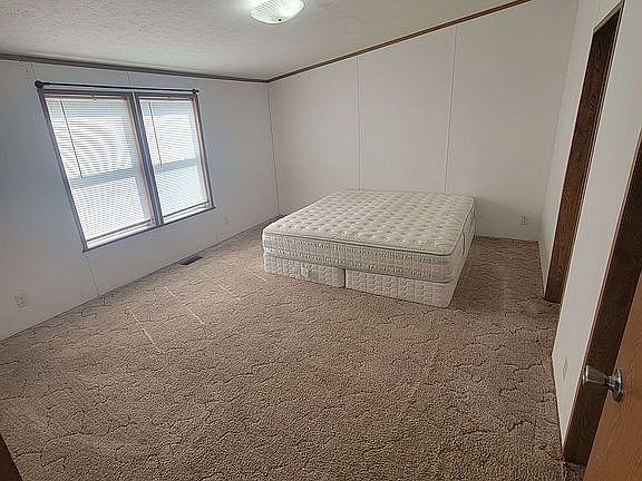 King size matress included.