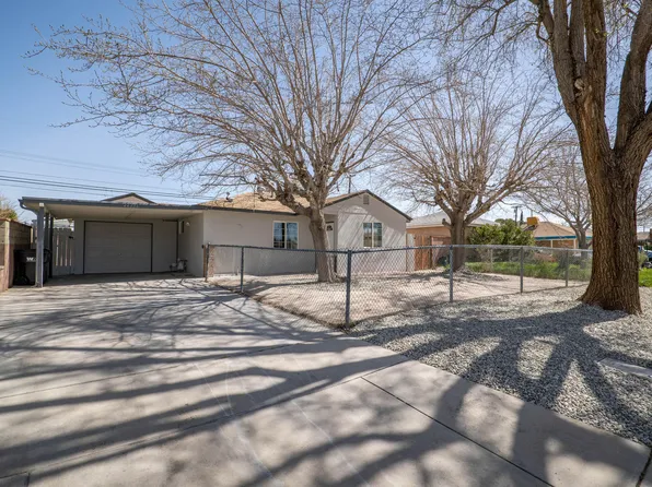 44306 3rd St E, Lancaster, CA 93535