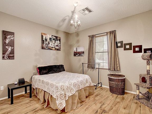 4th image of 45464 W Alamendras St