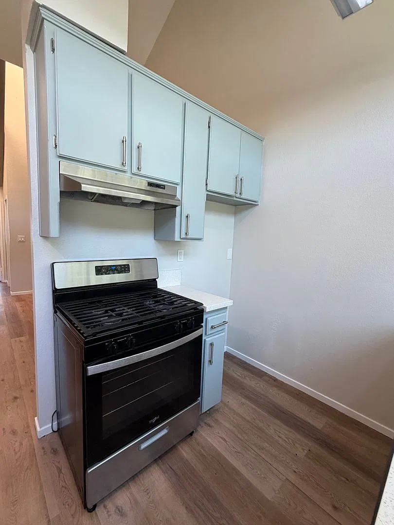 430-440 Linden Drive, Oxnard, CA 93030 — Photo 2