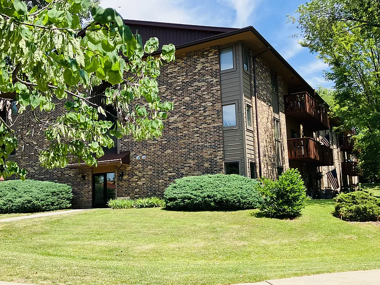 St. Andrews Apartments — Photo 18