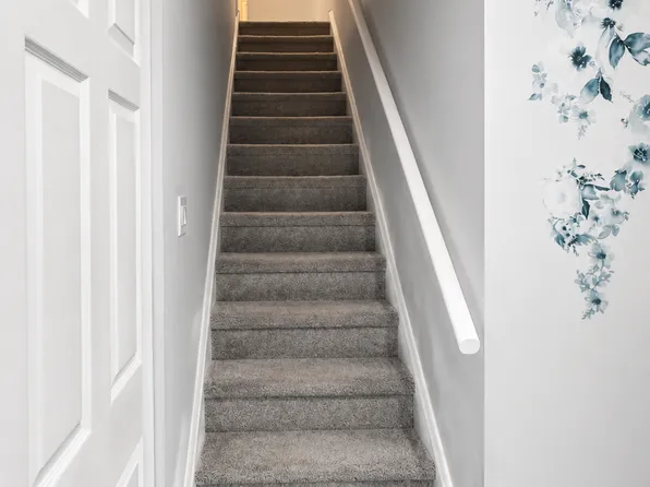 440 Atlanta Ct, Sewell, NJ 08080