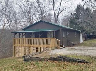 303 Beechwood Dr, Ona, WV 25545