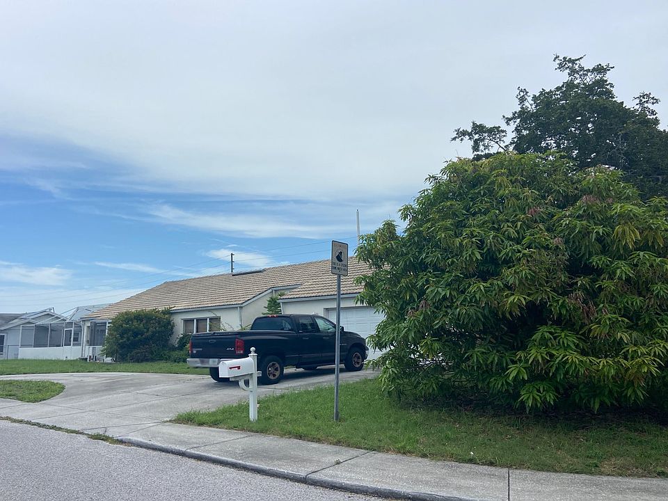 2nd image of 6933 Amarillo St