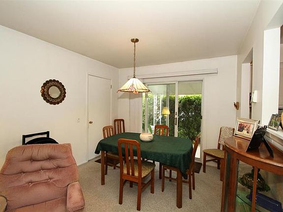 4th image of 105 S Columbus Blvd