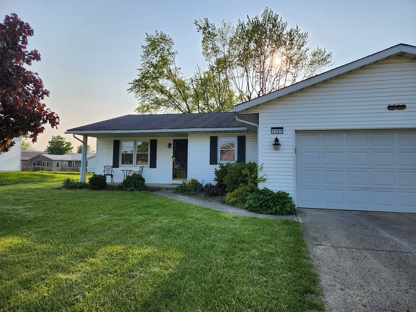 1101 Underwood South Dr photo 1