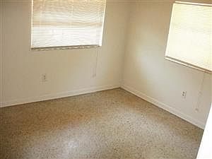 5th image of 3808 N Garrison St APT A