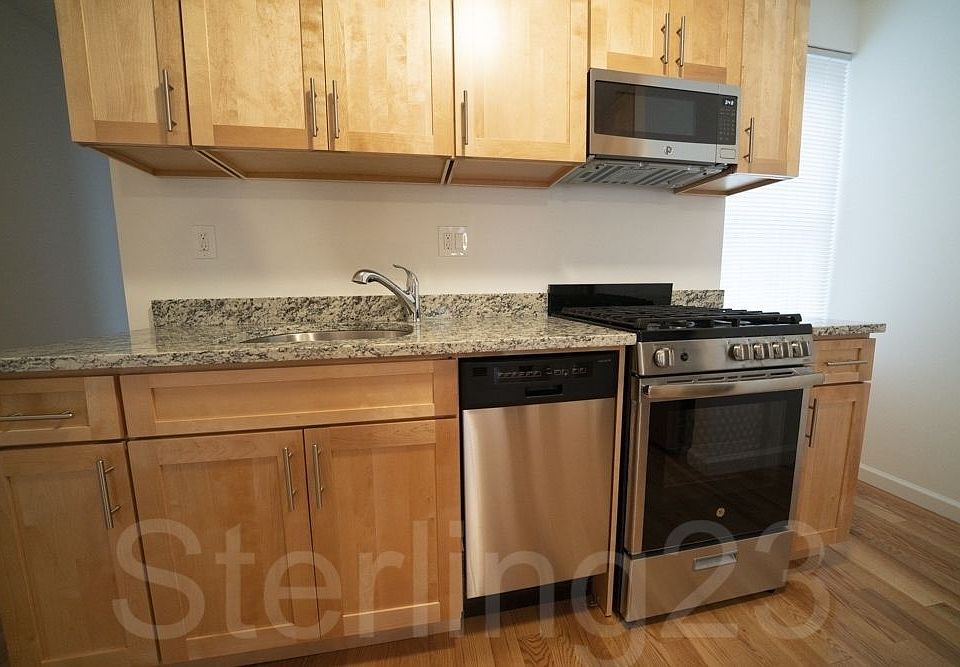 1st image of 3015 49th St APT 1S
