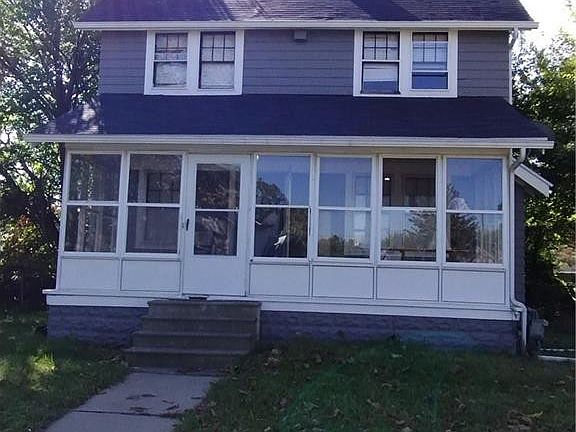 2nd image of 709 Palmwood Ave