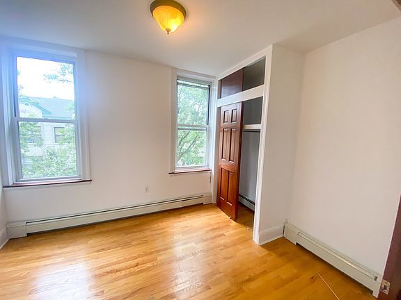 5th image of 23-18 29th St