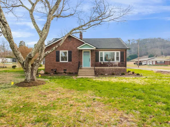 217 S Oakwood Ave, Clinton, TN 37716