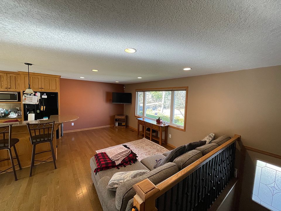 1st image of 2512 Ryan Ave E